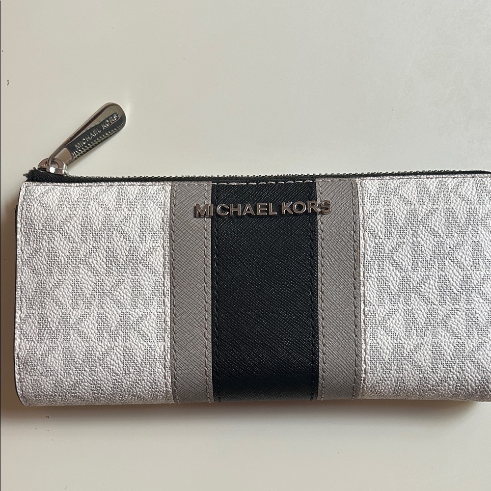 Michael Kors Silver and Black Zip Wallet